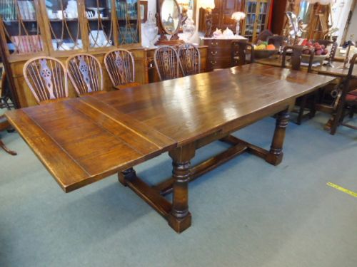 Large Oak Extending Table