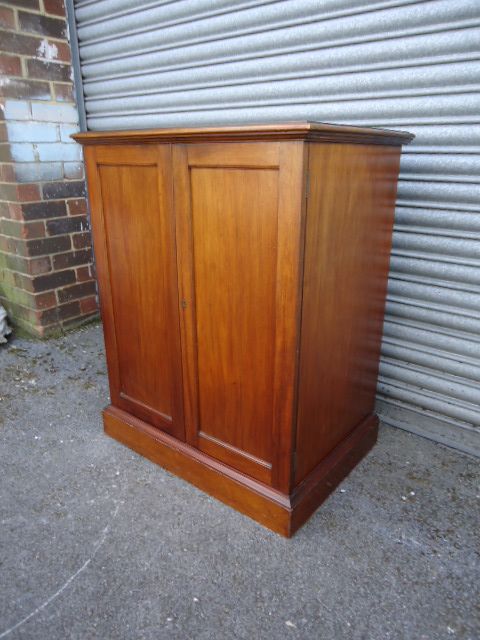 Mahogany 2 Door Cupboard