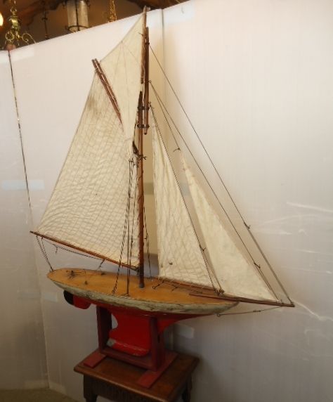 Pond Yacht
