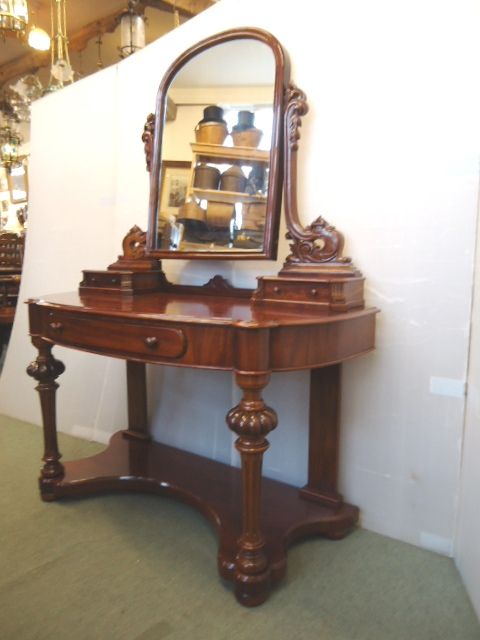 Mahogany Dressing Table