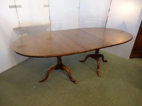 Oak Pedestal Table