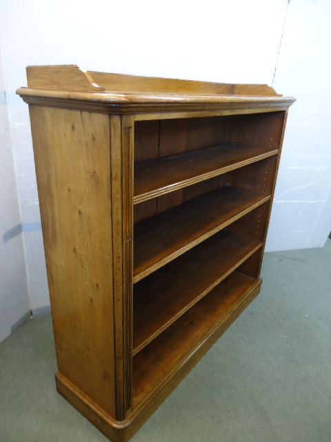 Quality Pollard Oak Bookshelf