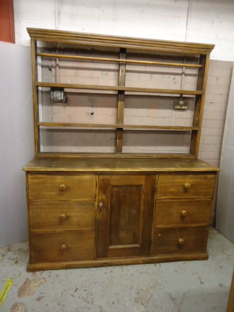 Pine Dresser & Rack