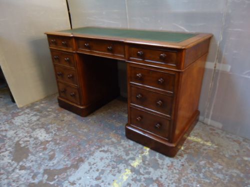 Quality Mahogany Desk