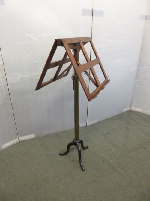 Duet Stand