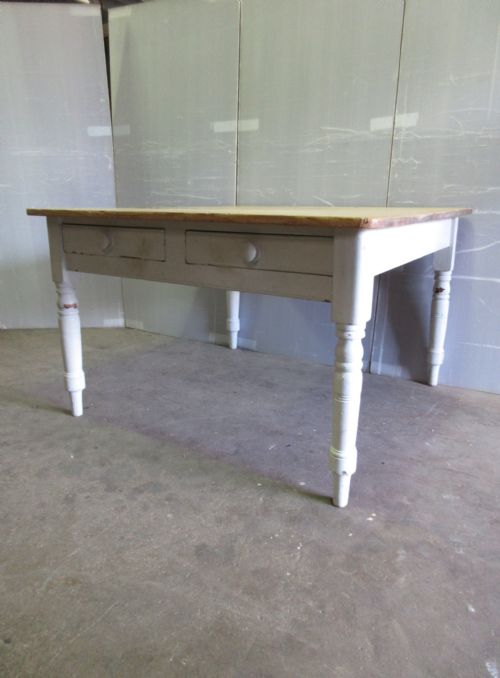 Scrub Top Table