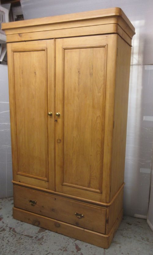 Pine Double Robe