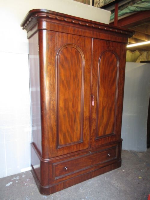 Mahogany Double Robe