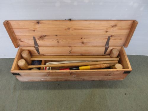 Croquet Set in Pine Box
