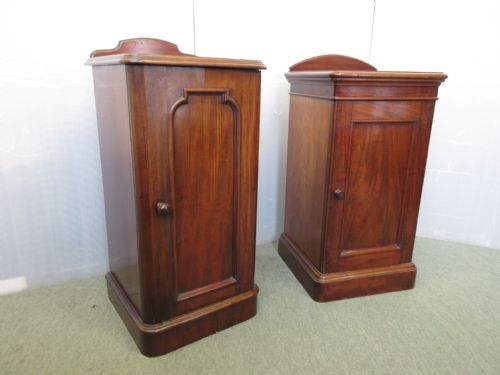2 Similar Bedsides