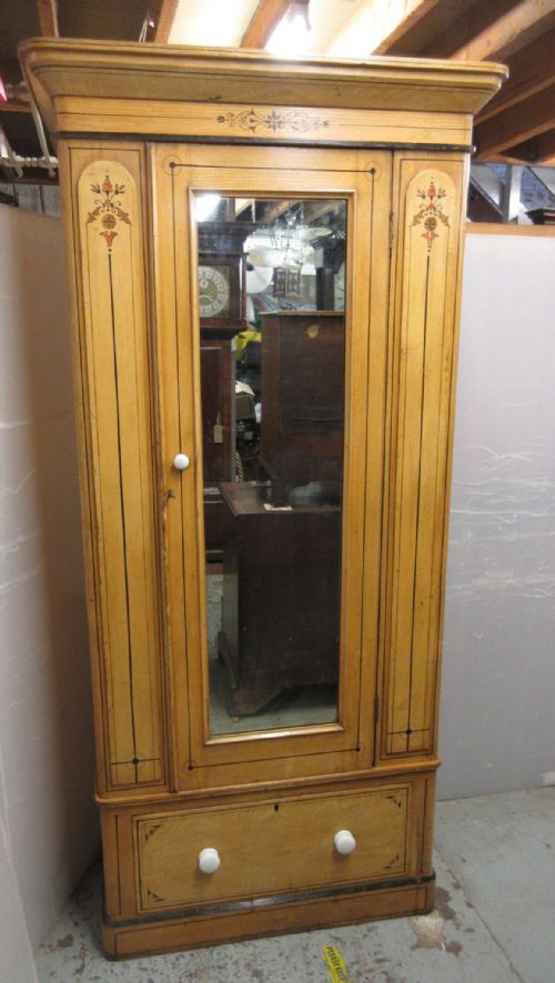 Decorated Single Pine Robe