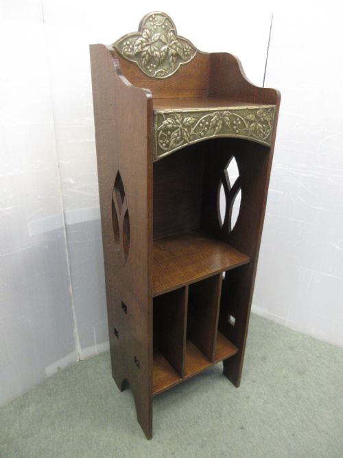 Oak Arts & Crafts Bookshelf Display