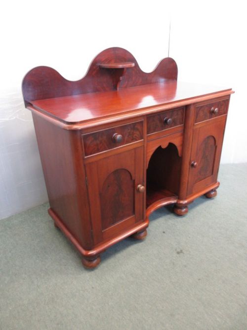 Mahogany Washstand