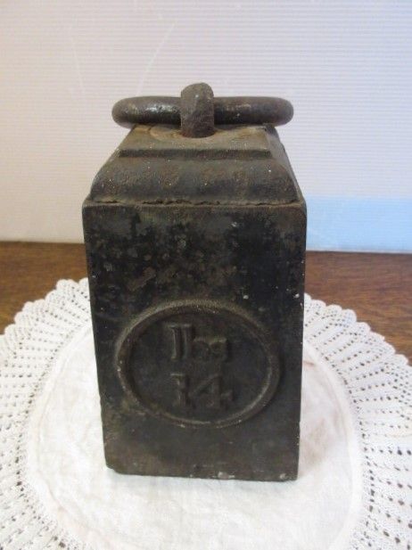 Tall Cast  Iron 14lb Weight