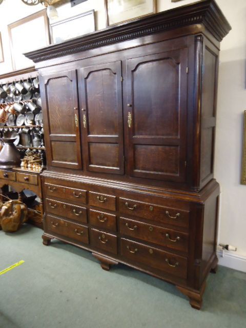 Period Oak Hanging Cupboard