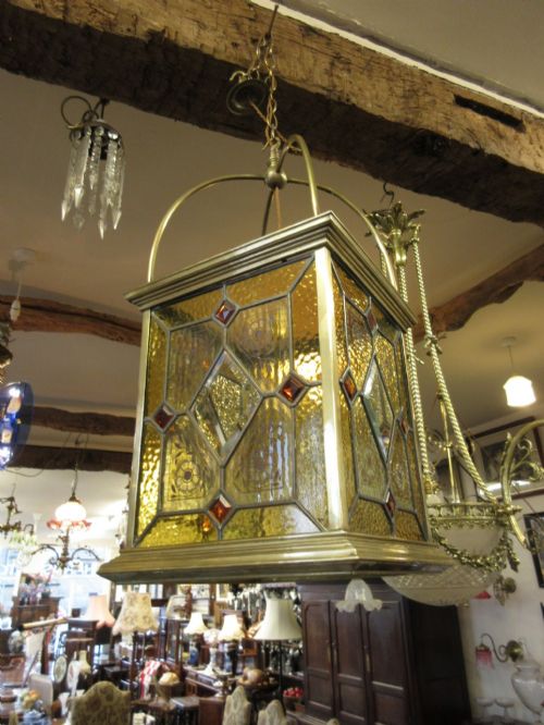 Quality Manor House Lantern