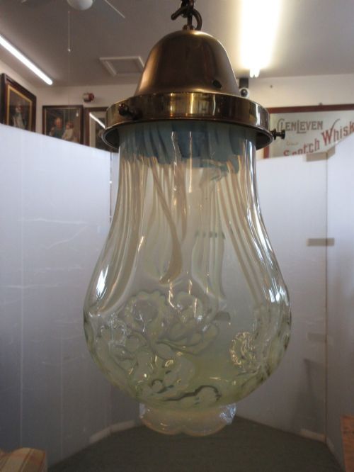 Vaseline Shade & Fitting