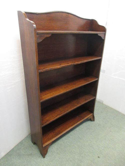 Open Oak Bookshelf
