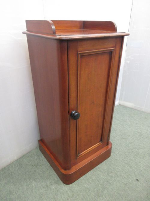 Mahogany Bedside Cupboard