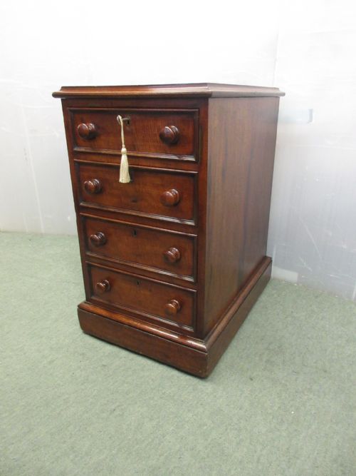 Mahogany Bedside Chest