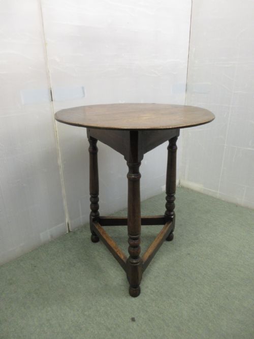 Oak Cricket Table