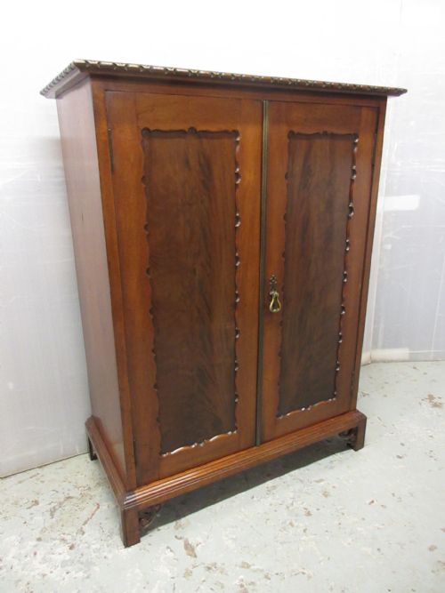 Mahogany  2 Door Cupboard