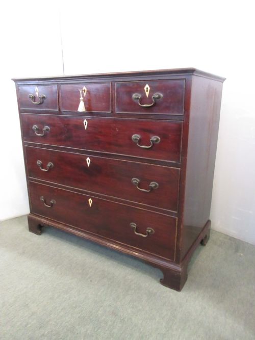 Georgian Mahogany Chest of Drawers