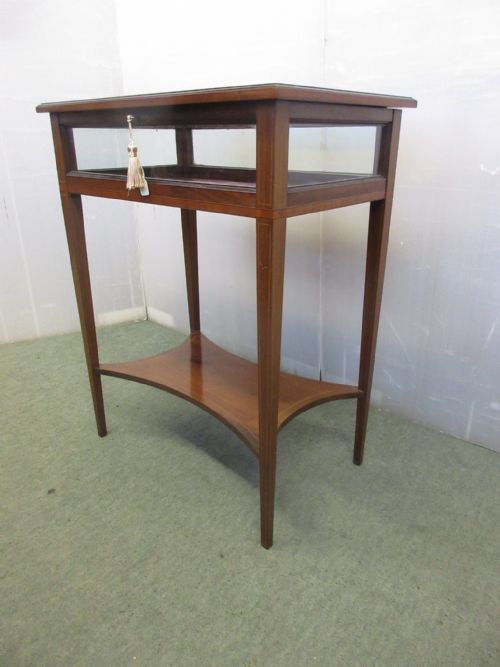 Inlaid Bijouterie Cabinet