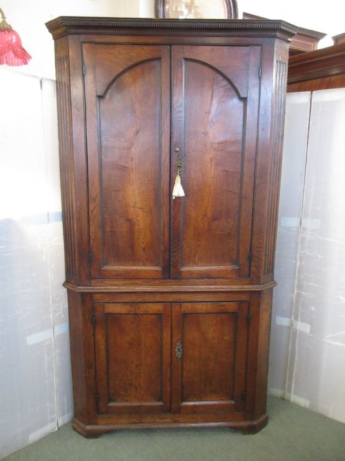 Georgian Oak Corner Cupboard