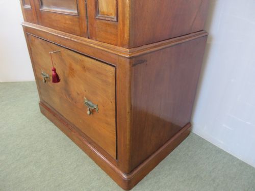 VICTORIAN MAHOGANY ROBE - ADDITIONAL PHOTO 2