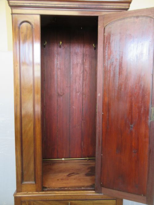 VICTORIAN MAHOGANY ROBE - ADDITIONAL PHOTO 5