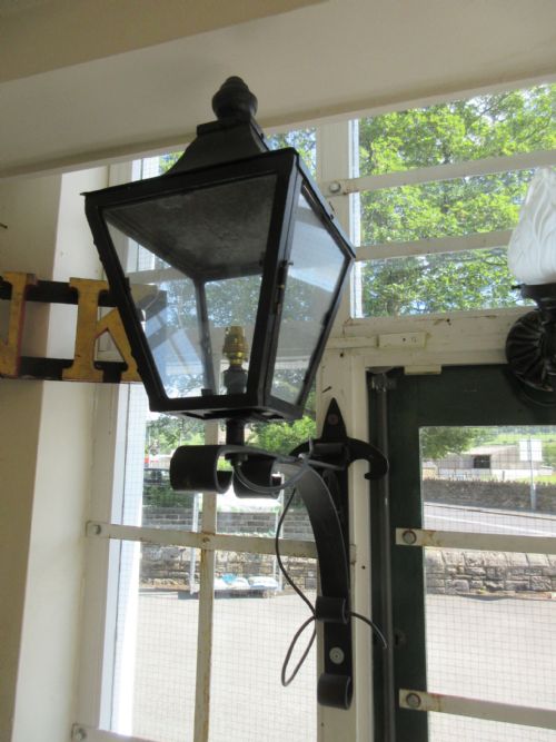 Lantern & Bracket
