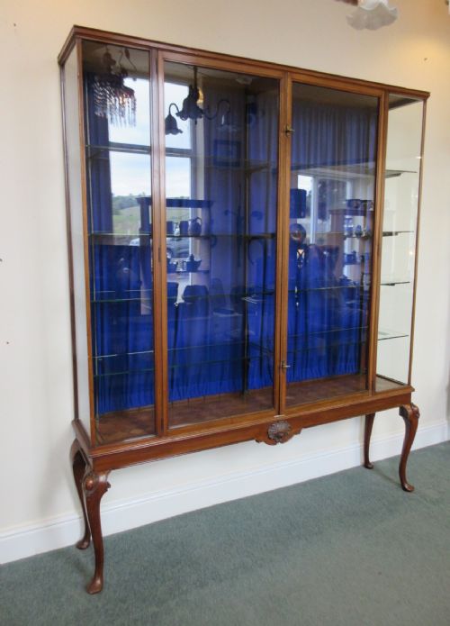 Superb Mahogany Shop Display
