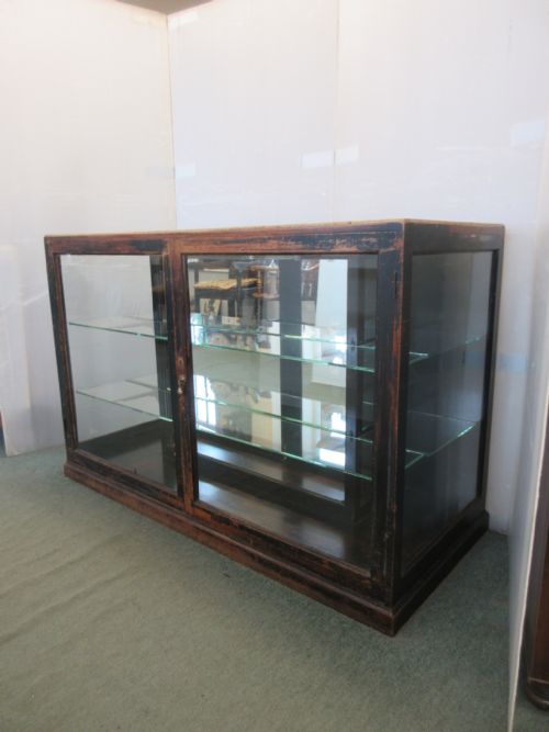 Quality Mahogany Counter