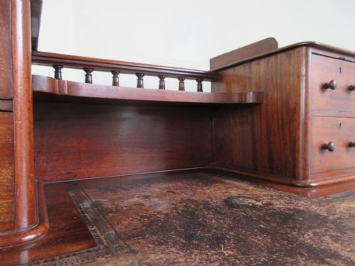VICTORIAN MAHOGANY CAMPAIGN DESK LEATHER TOP - ADDITIONAL PHOTO 11