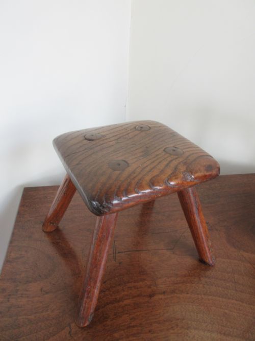 Georgian Elm Country 4 Legged Stool/stand C1820.