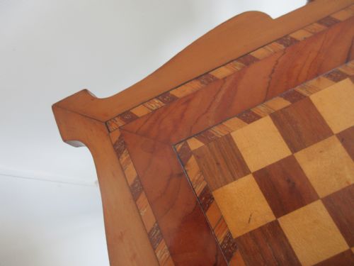 EDWARDIAN SATINWOOD GAMES TABLE - ADDITIONAL PHOTO 4