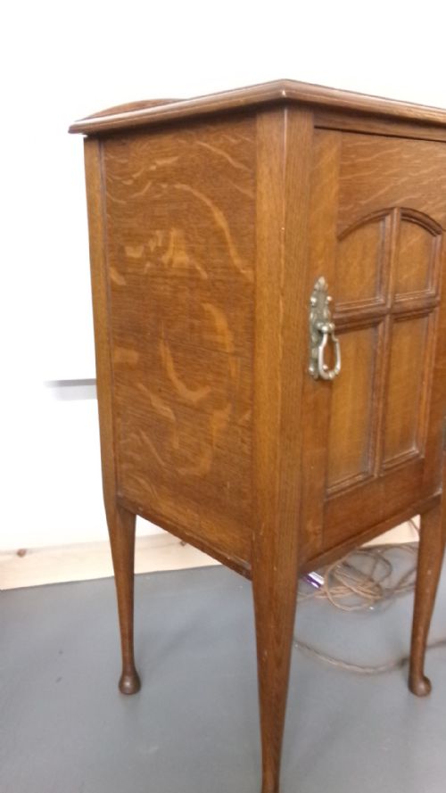 OAK ARTS CRAFTS POT CUPBOARD BEDSIDE CABINET - ADDITIONAL PHOTO 4