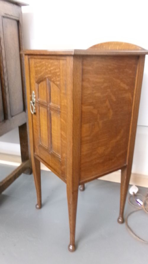OAK ARTS CRAFTS POT CUPBOARD BEDSIDE CABINET - ADDITIONAL PHOTO 7