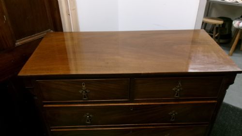 REGENCY MAHOGANY BRACKET FOOT CHEST OF DRAWERS - ADDITIONAL PHOTO 2