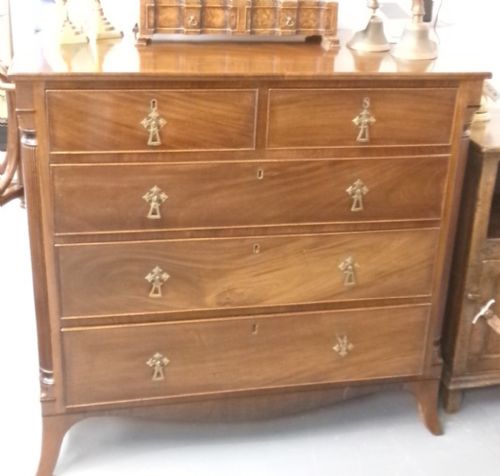 REGENCY MAHOGANY BRACKET FOOT CHEST OF DRAWERS - ADDITIONAL PHOTO 4