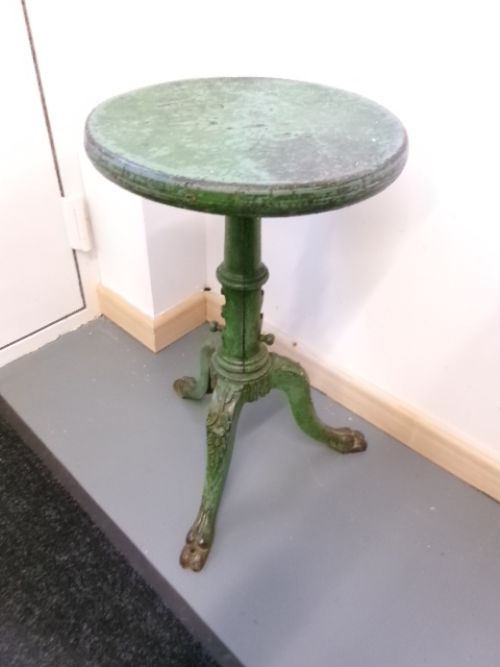 Unusual & Original Cast Iron Revoving Stool Latch Mechanism