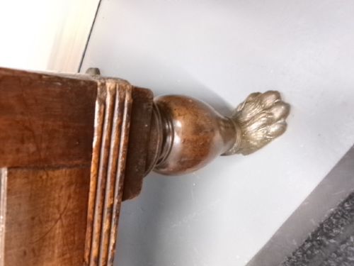 GEORGIAN CIRCA 1790 MAHOGANY WRITING DESK WITH BRASS PAW FEET - ADDITIONAL PHOTO 2