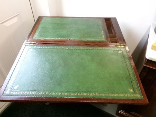 GEORGIAN CIRCA 1790 MAHOGANY WRITING DESK WITH BRASS PAW FEET - ADDITIONAL PHOTO 3