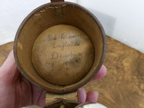 VICTORIAN ROUND LEATHER CASE WITH FOUR SILVER TOP FLASKS - ADDITIONAL PHOTO 3