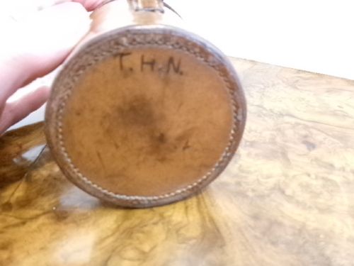 VICTORIAN ROUND LEATHER CASE WITH FOUR SILVER TOP FLASKS - ADDITIONAL PHOTO 9