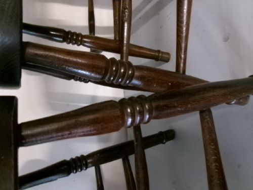 Set Of 4 Oval Elm Top VictorianTavern Stools View III