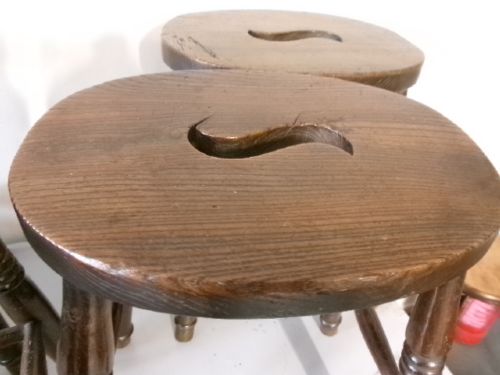 Set Of 4 Oval Elm Top VictorianTavern Stools View IV