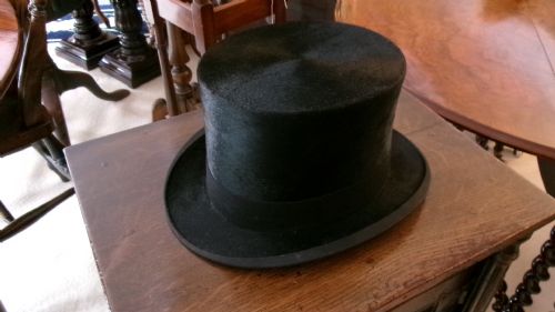 EARLY SILK TOP HAT SIZE 7 14 58 JAMES MILLAR AYR