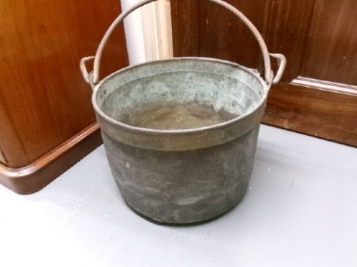 VICTORIAN COPPER BRASS SWING HANDLED CAULDRON